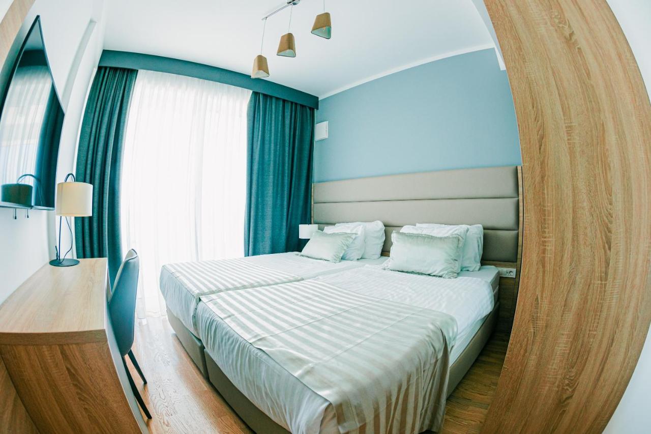 Kaneo Beach Hotel Novalja Eksteriør billede